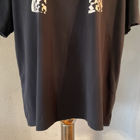 Large Under Armour The Girlfriend Tee black white graphic short sleeve shirt top - Picture 7 of 15